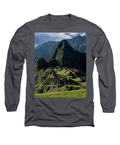 Majestic Ruins In A Mountain Valley Long Sleeve T-Shirt