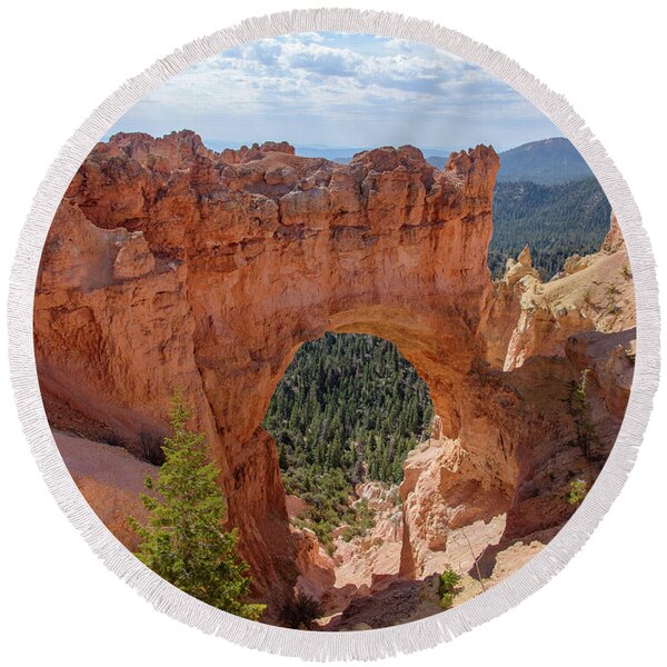 Majestic Natural Rock Arch In Bryce Canyon National Park Round Beach Towel