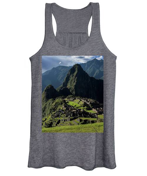 Majestic Ruins In A Mountain Valley Women's Tank Top