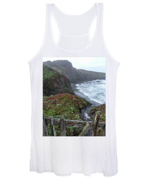 Rocky Coastline With Vibrant Foliage Women's Tank Top