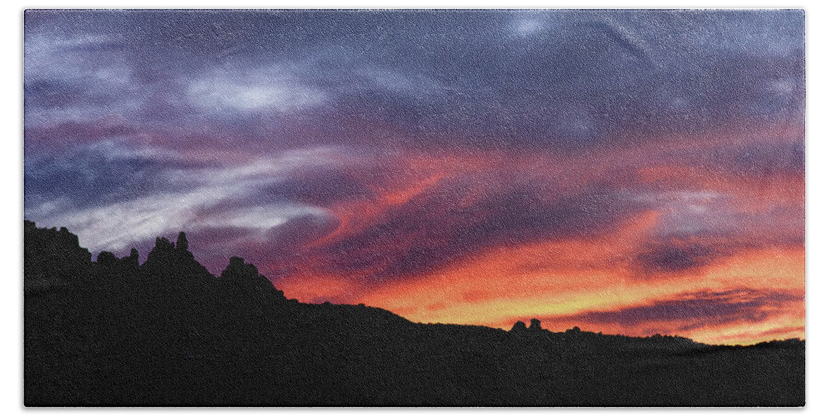 Vivid Twilight over Rocky Silhouette Bath Towel