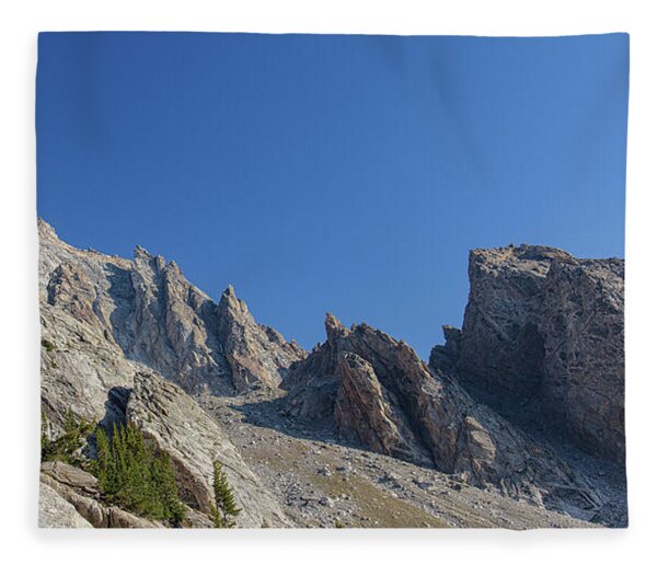 Majestic Mountain Peaks Under Blue Sky Fleece Blanket