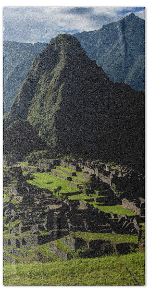 Majestic Ruins In A Mountain Valley Hand Towel