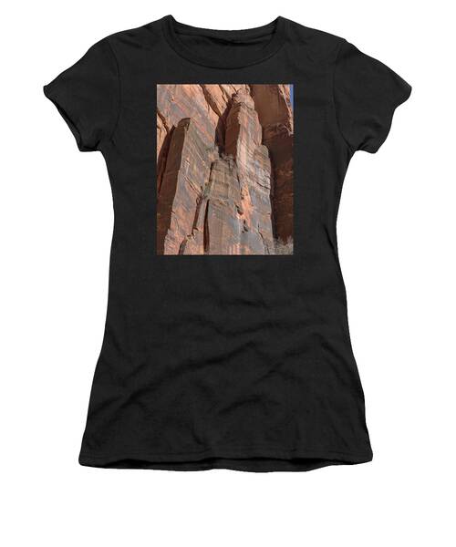 Towering Desert Sandstone Cliffs In Zion National Park Women's T-Shirt