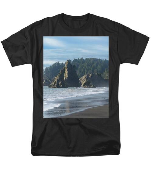 Dramatic Coastal Rock Formations Men's T-Shirt  (Regular Fit)