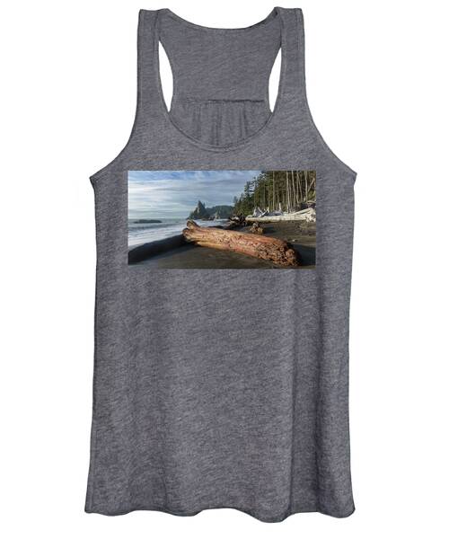 Driftwood on a Pebbled Beach Women's Tank Top