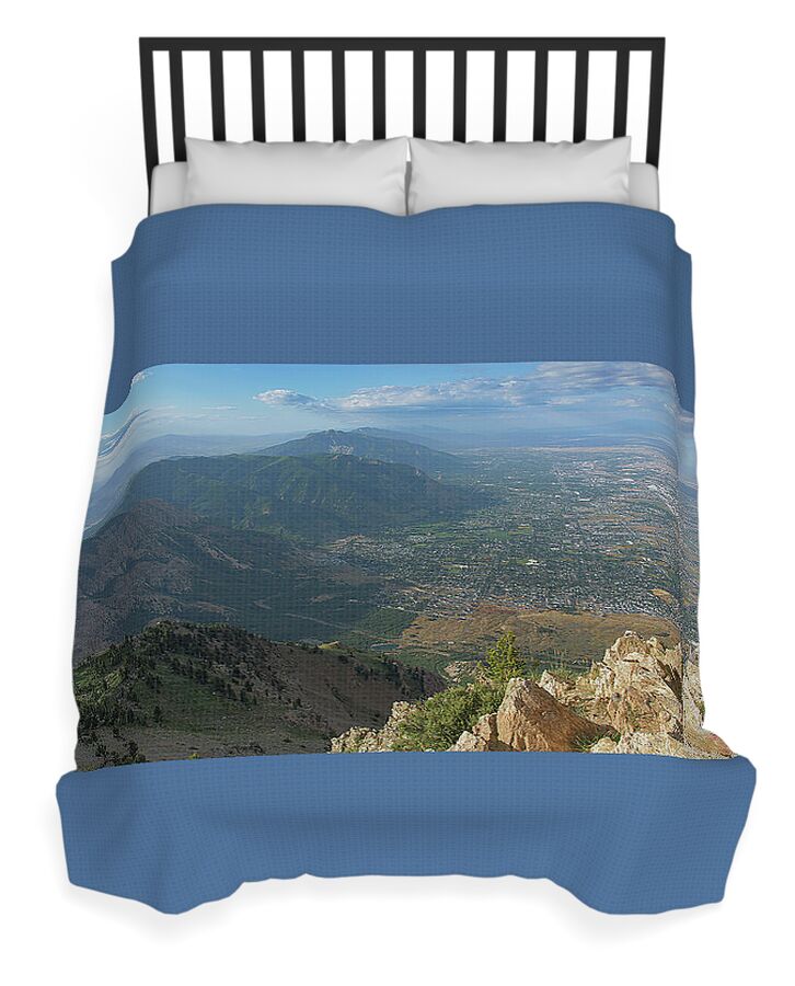 Expansive View From Ben Lomond Summit Duvet Cover