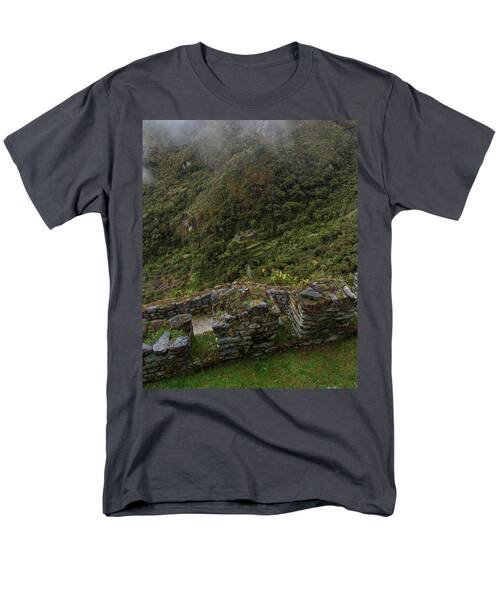 Misty Mountain Ruins Men's T-Shirt  (Regular Fit)