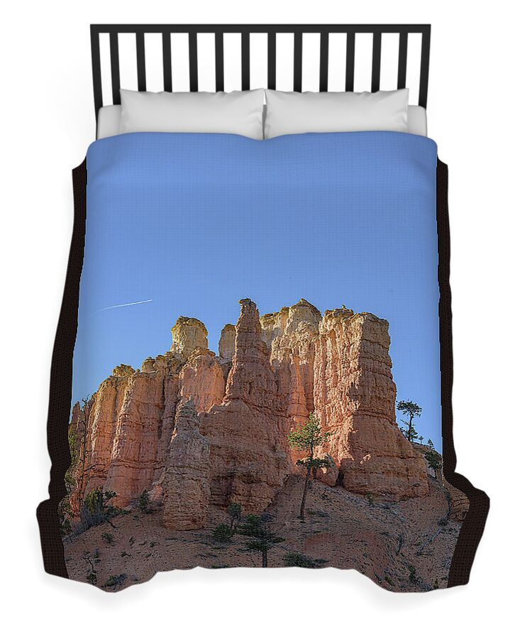 Majestic Bryce Canyon Formations Duvet Cover