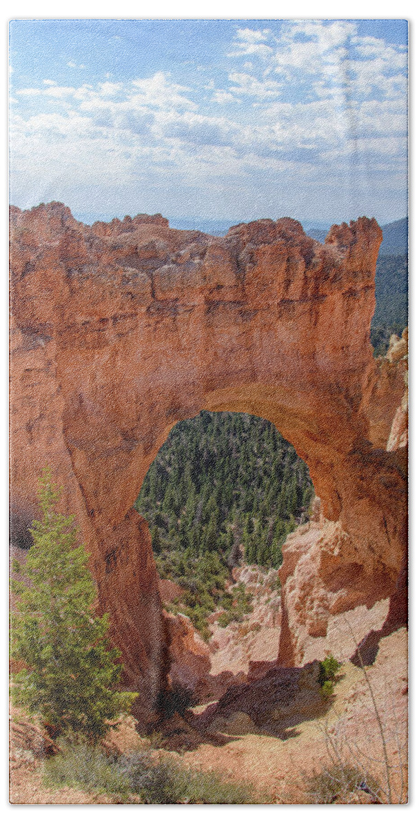 Majestic Natural Rock Arch In Bryce Canyon National Park Bath Towel